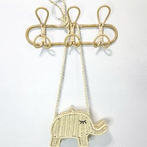 Wicker elephant bag
